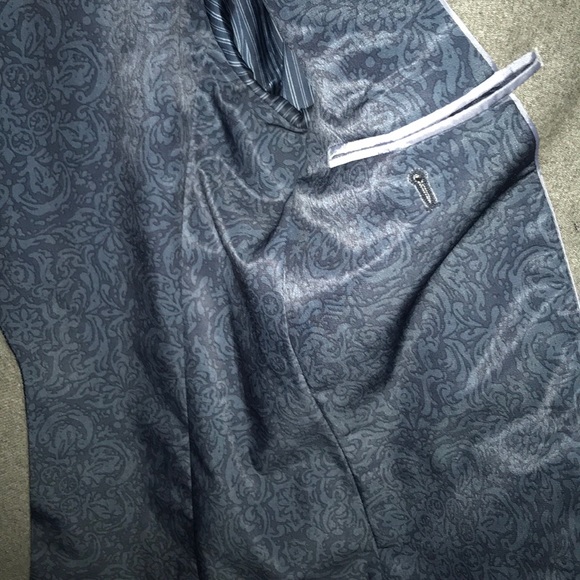 Grey Blazer - Picture 3 of 5